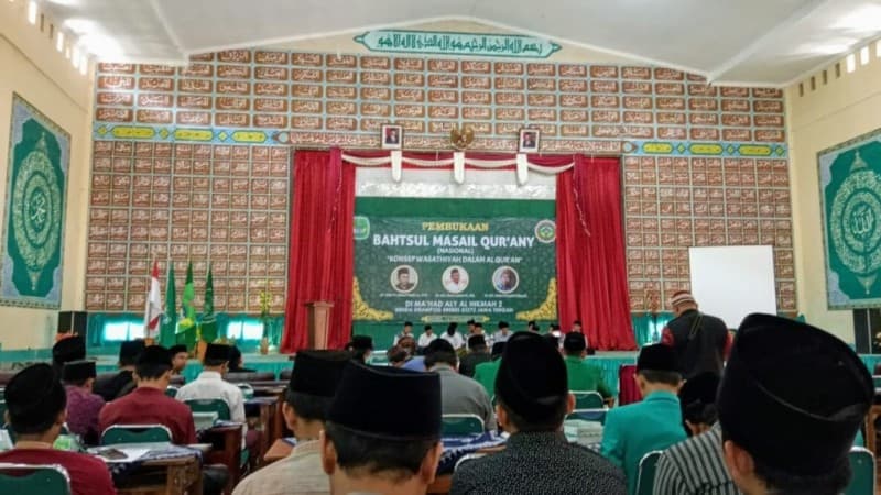 Bahtsul Masail Qur'ani di Al-Hikmah 2 Brebes Bahas Moderat, Radikal, Liberal
