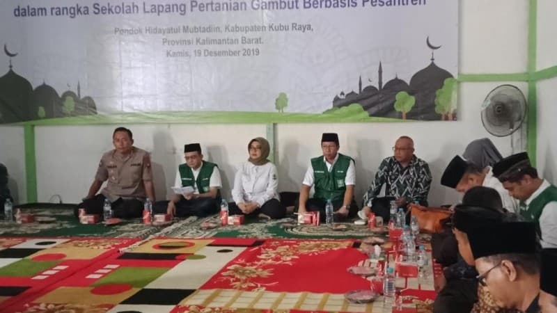 Pesantren Garda Terdepan Olah Lahan Gambut Tanpa Bakar