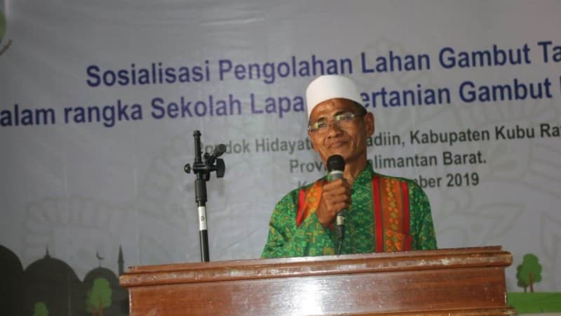 Pengasuh Pesantren Hidayatul Mubtadiin Minta Masyarakat Kalbar Jaga Kesehatan Gambut