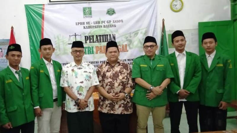 Pelatihan Santri Paralegal untuk Penguatan Masyarakat Sipil
