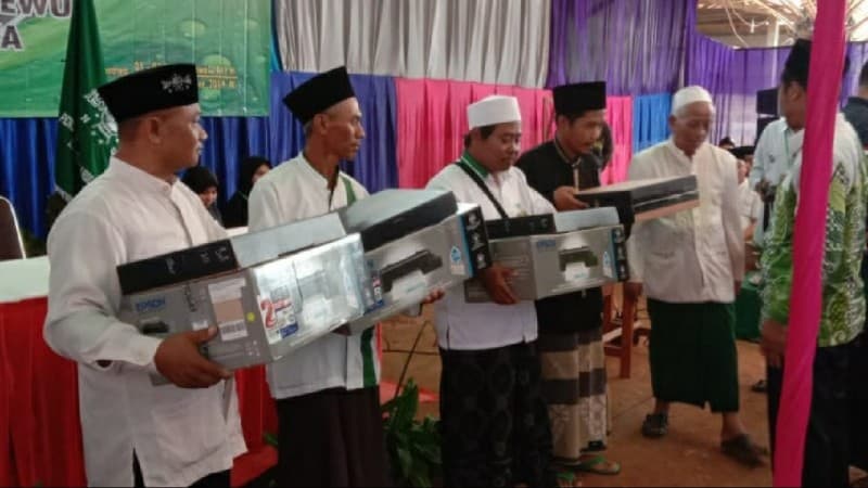 LAZISNU Pringsewu Serahkan Laptop dan Printer untuk Pengurus Empat Kecamatan