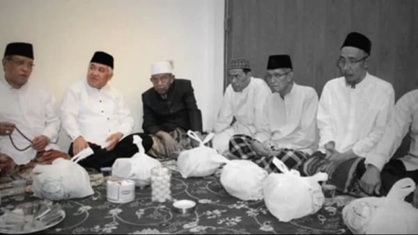 NU Rawat Warganya Mulai dari Kandungan Hingga Liang Lahat