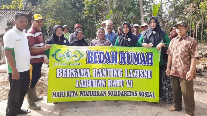 LAZISNU Labuhan Ratu Bedah Rumah Mbah Mulyono