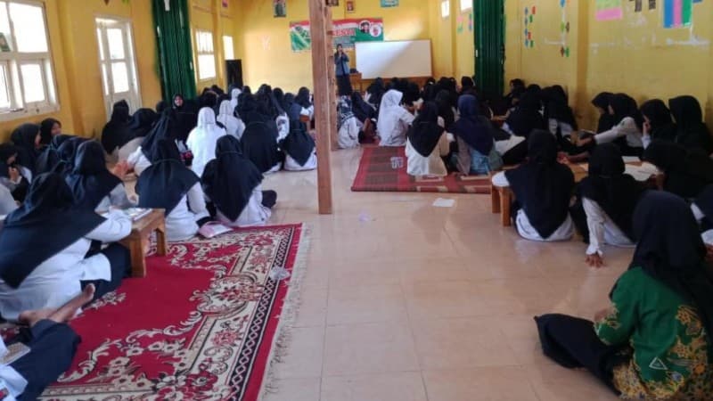 Ratusan Santri Miftahul Ulum Raman Utara Ikut Makesta