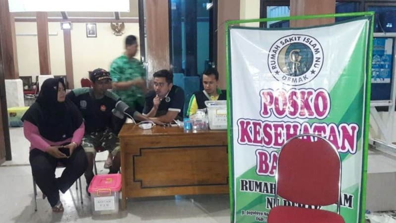 RSINU Demak Dirikan Posko Kesehatan Korban Banjir di Guntur 