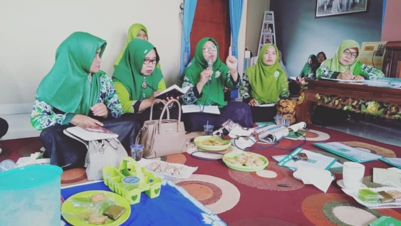 Pengurus Muslimat NU Harus Serius Urusi Keluarga dan Umat