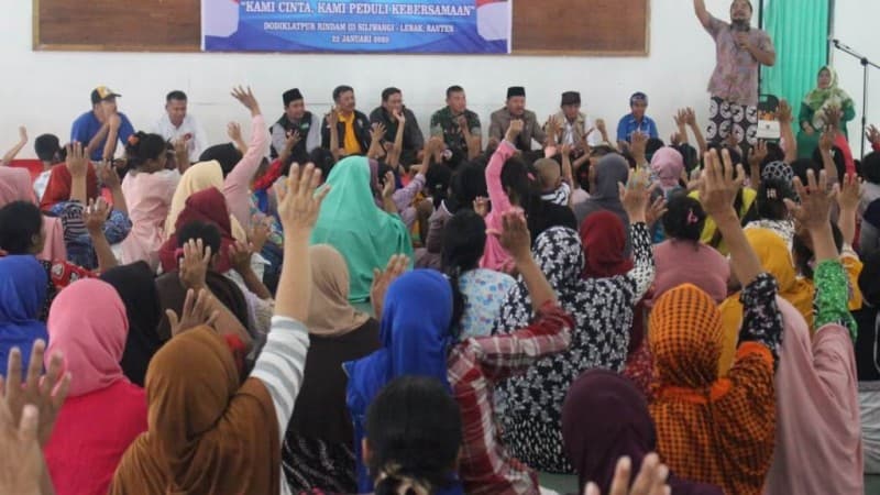 Menerapi Pengungsi Banjir Lebak dengan 'Syukur Nafs'