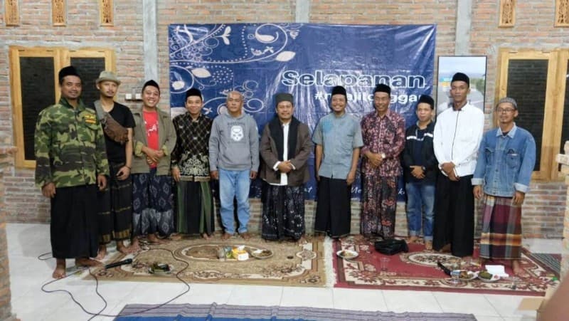 Komunitas Ngaji Longgar Ajak Warga Lasem Bersihkan ‘Larahan’ dalam Pikiran