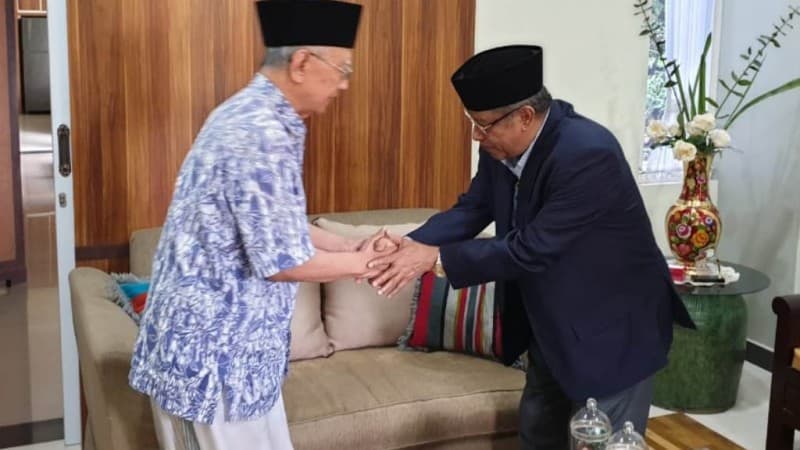 Kiai Said: Gus Sholah Sosok Berprinsip Kuat tapi Sabar