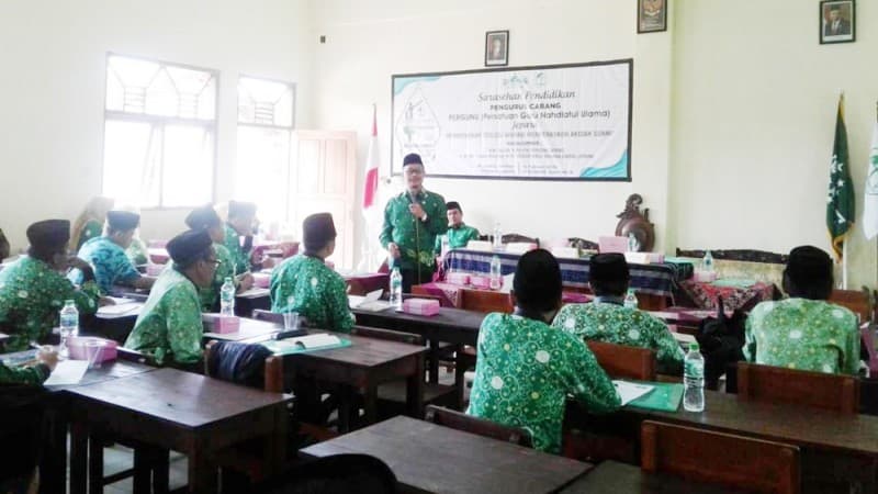 Khatib Harus Sebarkan Islam Moderat 