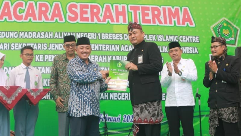 Ultah, MAN 1 Brebes Terima Hibah 1 Hektar