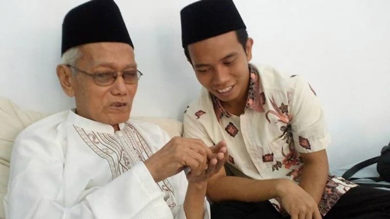 Kiai Ghazalie Masroeri dan Kehati-hatiannya soal Najis dan Harta Syubhat