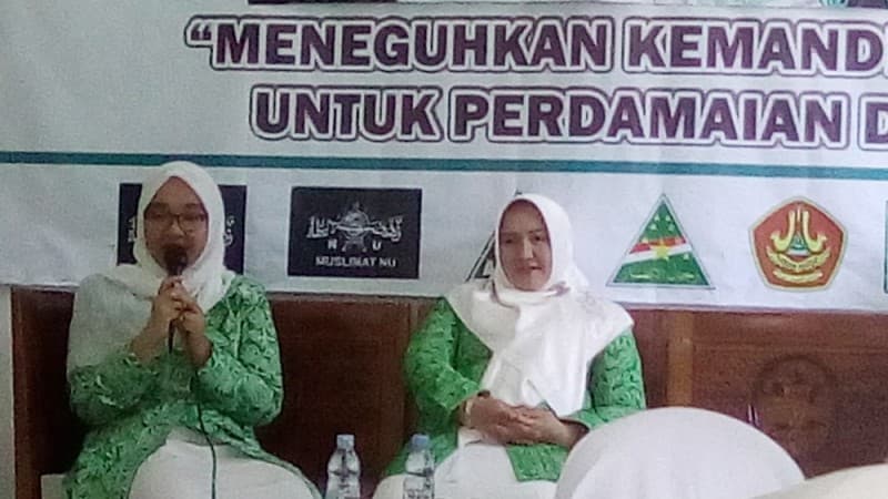 Fatayat Kota Banjar Ajak Kadernya Perangi Sampah Plastik