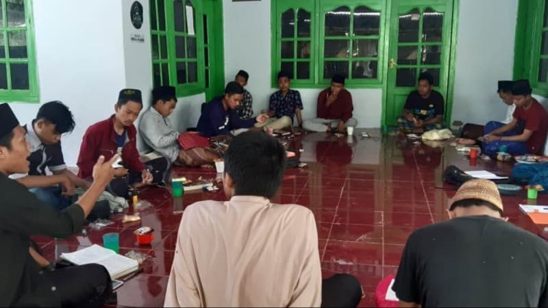 PMII Guluk-Guluk Bedah Etika dan Politik Pendidikan