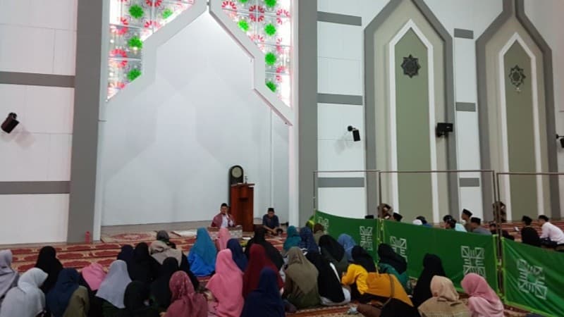 Nasihat Kiai Wahyul Afif untuk Mahasiswa NU UPI Menyambut Rajab