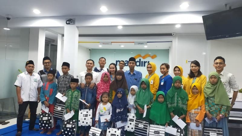 NU Care-LAZISNU Jember Santuni Puluhan Anak Yatim