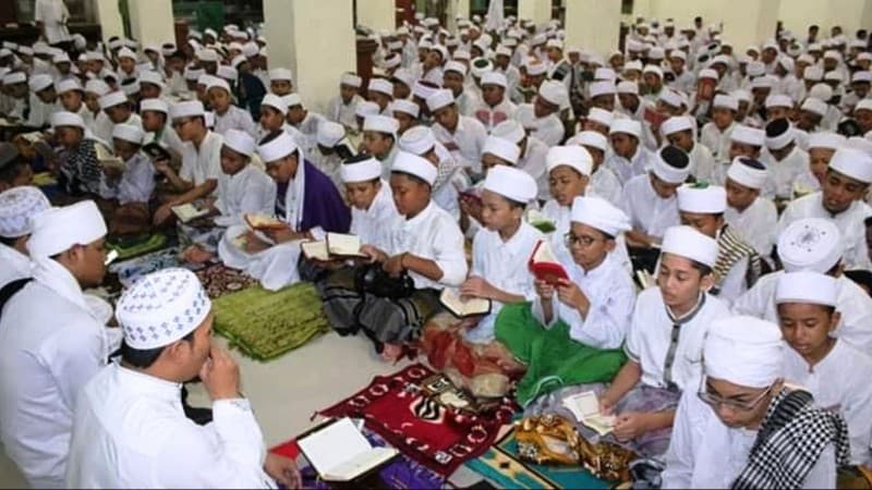 Dayah Ummul Ayman Samalanga Aceh Tampung Hampir Seribu Santri Baru