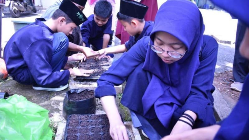 LPBINU Gelar Pesantren Hijau di Al-Manar Depok