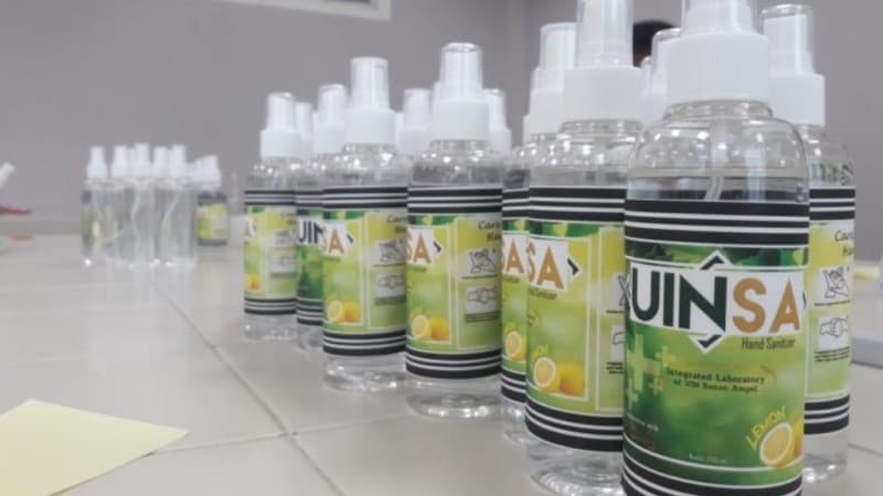 Mahasiswa UINSA Produksi 1350 Gel Pembersih Tangan