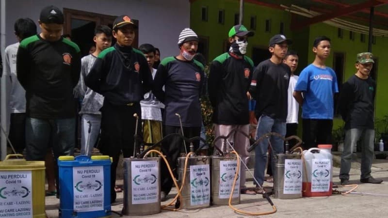 NU Peduli Pencegahan Covid-19 Semprot Disinfektan 20 Kecamatan di Temanggung