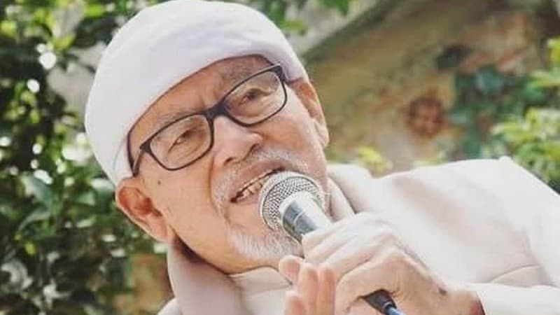 PBNU Instruksikan Nahdliyin Baca Yasin untuk KH Bashori Alwi