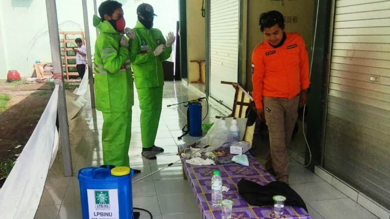 Selama Sepekan, Ansor Bangil Pasuruan Lakukan Penyemprotan Corona