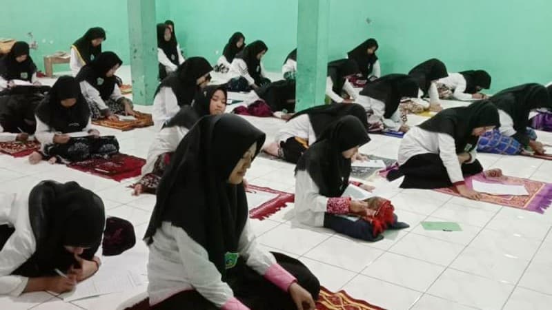 Hindari Kontak Fisik, MTs Sabilunnajah Kendal Buka Pendaftaran Secara Online