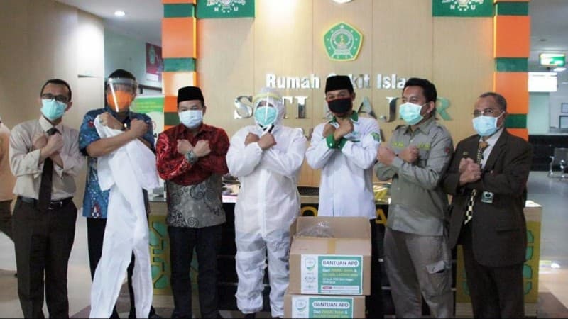RSI Siti Hajar Sidoarjo Terima Alat Pelindung Diri dari NU Jatim