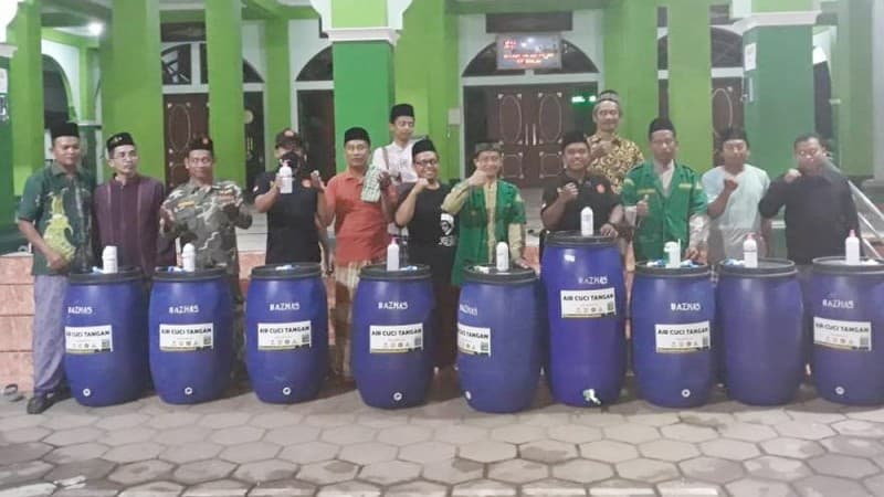 Cegah Wabah Corona, Ansor Kendal Distribusikan Tong Air untuk 100 Masjid