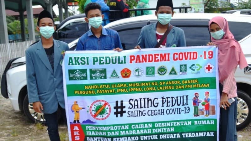 Giliran Berbagai Elemen NU di Melawi Kalbar Bagikan Sembako