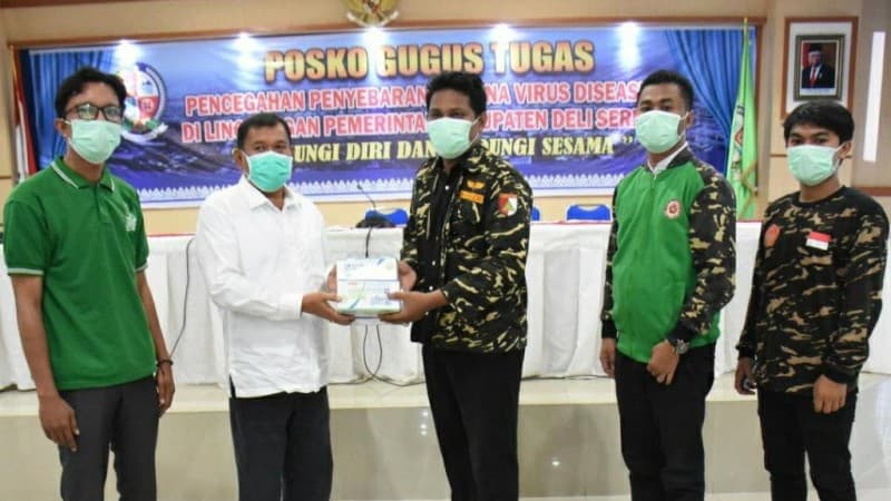 Ansor Sumut Salurkan Masker Medis