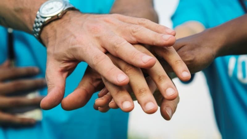 Malam Ini NU dan Muhammadiyah Inggris Kaji Volunterisme Covid-19