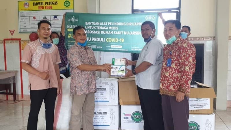 Satgas NU Peduli Salurkan Bantuan APD untuk RS Rujukan Covid-19