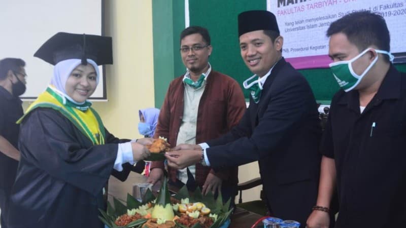 Dekan Tarbiyah UIJ Minta Mahasiswa asal Thailand Kembangkan Aswaja