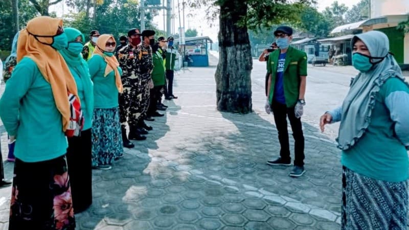 Generasi Muda NU Kepung Kediri Bagikan Sembako dan 5000 Masker