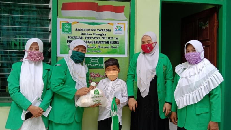 200 Yatama Terima Santunan Simbolis Jelang Harlah Ke-70 Fatayat NU Kudus 