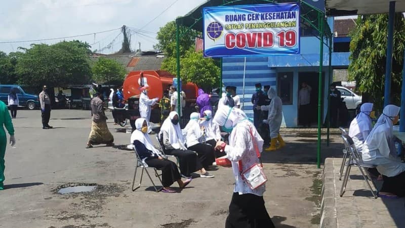 Puluhan Santri API Tegalrejo Magelang Jalani Tes Kesehatan Sebelum Pulang Kampung