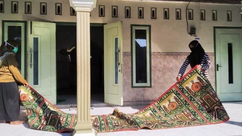 IPNU-IPPNU Tulungagung Pastikan Masjid dan Mushala Bersih dari Corona