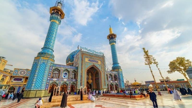 Corona Mereda, Iran Buka Kembali Masjid