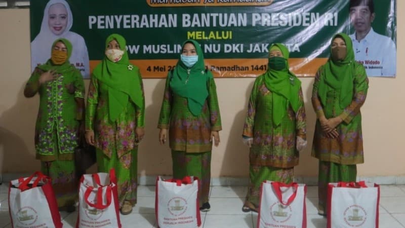 Banyak Warga Kekurangan, Muslimat Jakarta Salurkan Bansos