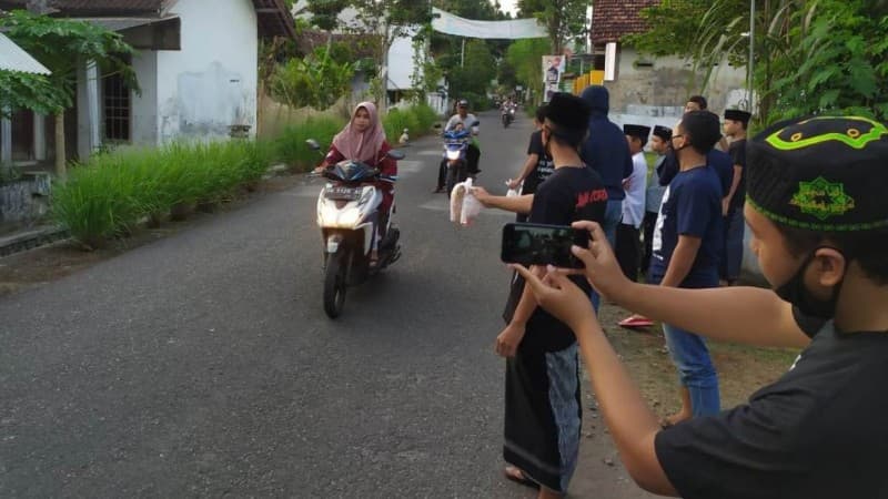 Cara Anak-anak Metal Ambulu Jember Menyambut Lailatul Qadar