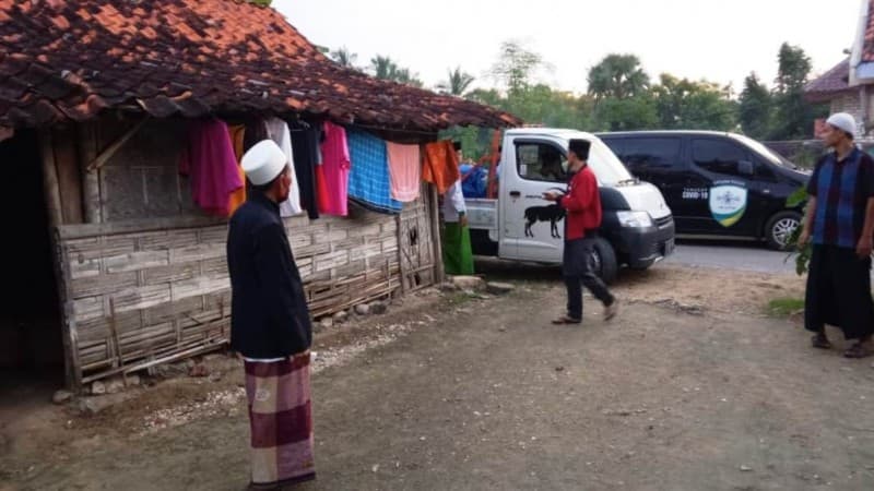 LAZISNU Sumenep Dipercaya Salurkan Bantuan Sembako dari Sobat Ambyar