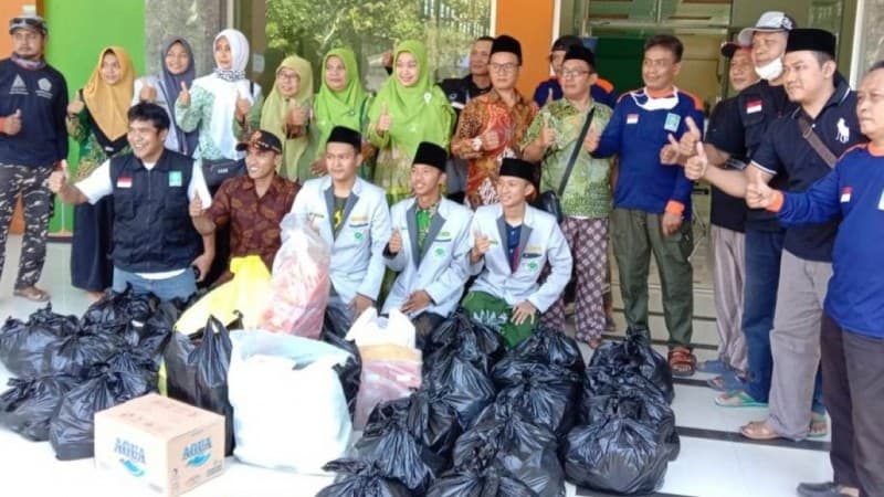 Bantu Warga Terdampak Rob, NU Pekalongan Dirikan Dapur Umum