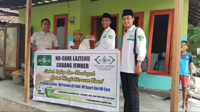 Lebaran Usai, NU Care-LAZISNU Jember Kembali Bagi-bagi Sembako