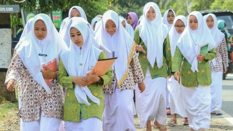 Ketua NU Rembang Optimis Santri Taati Pola Sehat di Masa Normal Baru