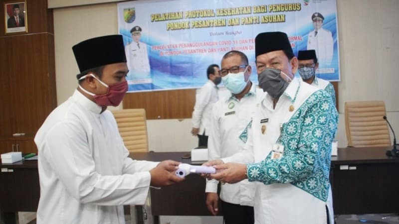 New Normal Pesantren, Pemkot Pekalongan Latih Protokol Kesehatan bagi Santri