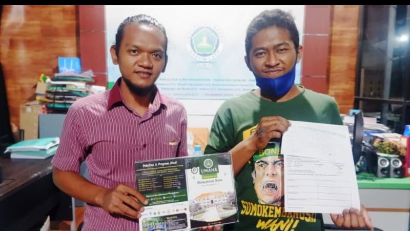 Selama Sepekan, Umaha Sidoarjo Berikan Beasiswa kepada Bonek