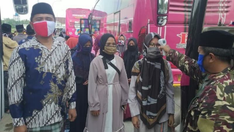 RMINU Lampung Kawal 2.500 Santri Kembali Mondok ke Jawa Timur