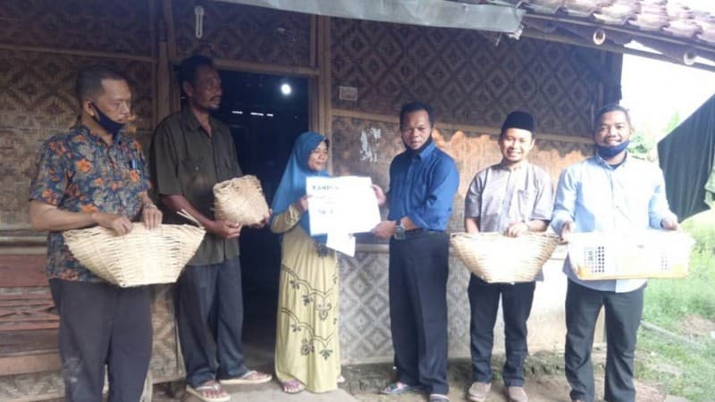 Bantu Guru Ngaji Terdampak Covid-19, IBN Tegal Beri Modal Usaha