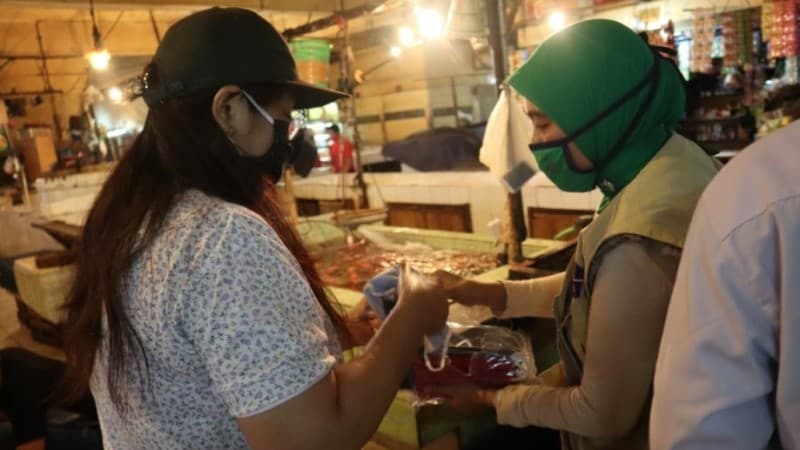 Satgas NU Peduli Covid-19 Edukasi Masyarakat di Pasar Tradisional